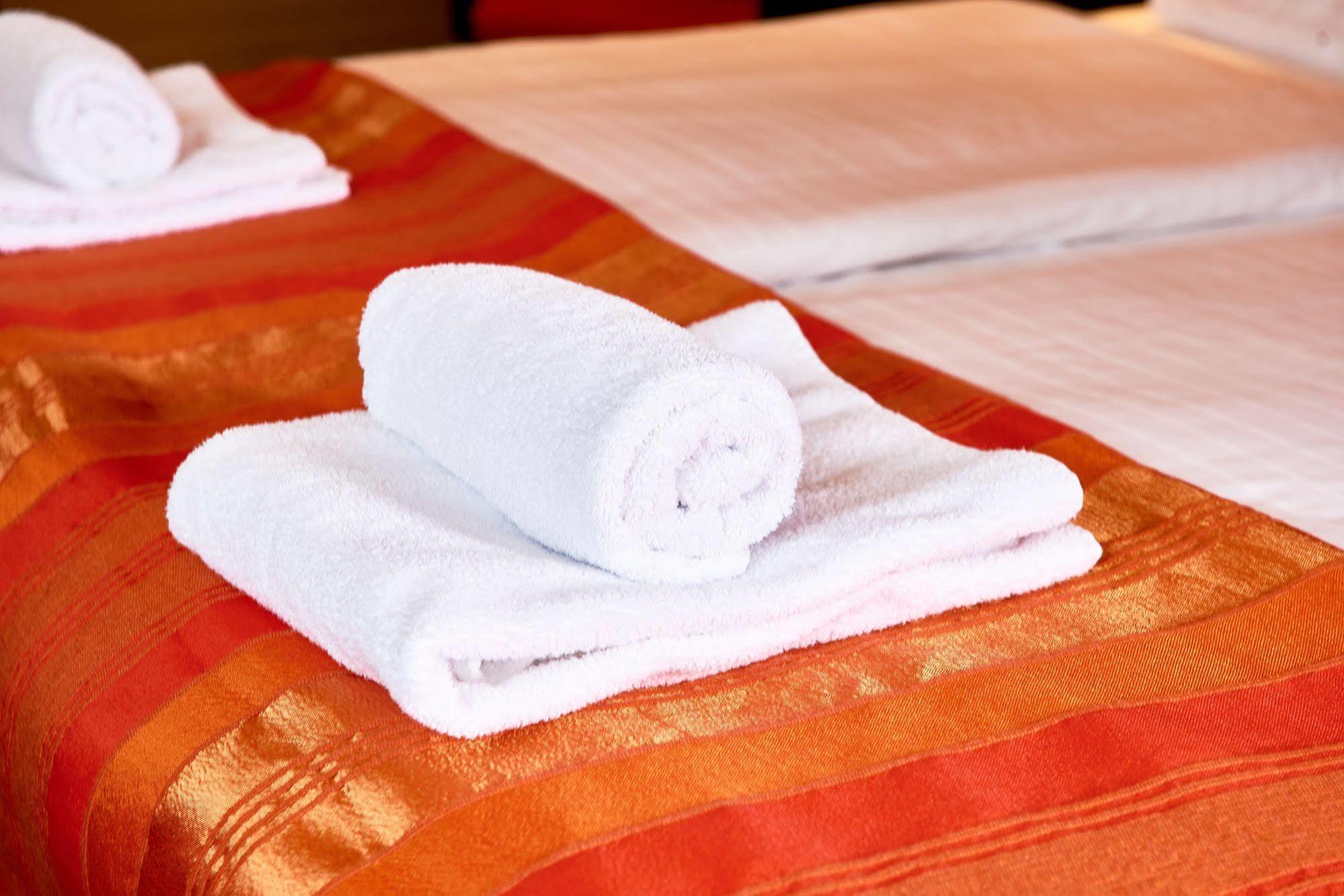 Hotel Babylon Heerhugowaard - Alkmaar Ngoại thất bức ảnh